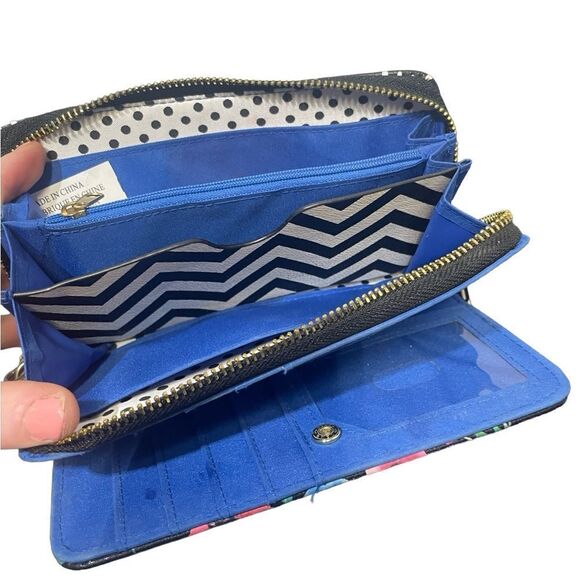 Blue and Red Floral Chevron Wallet - Picture 5 of 6